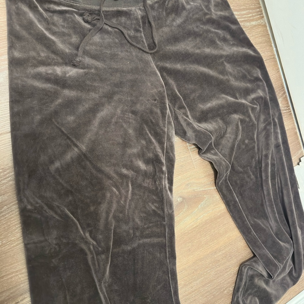 Juicy Couture Women's Plush Wide Leg Pants in Rich Brown